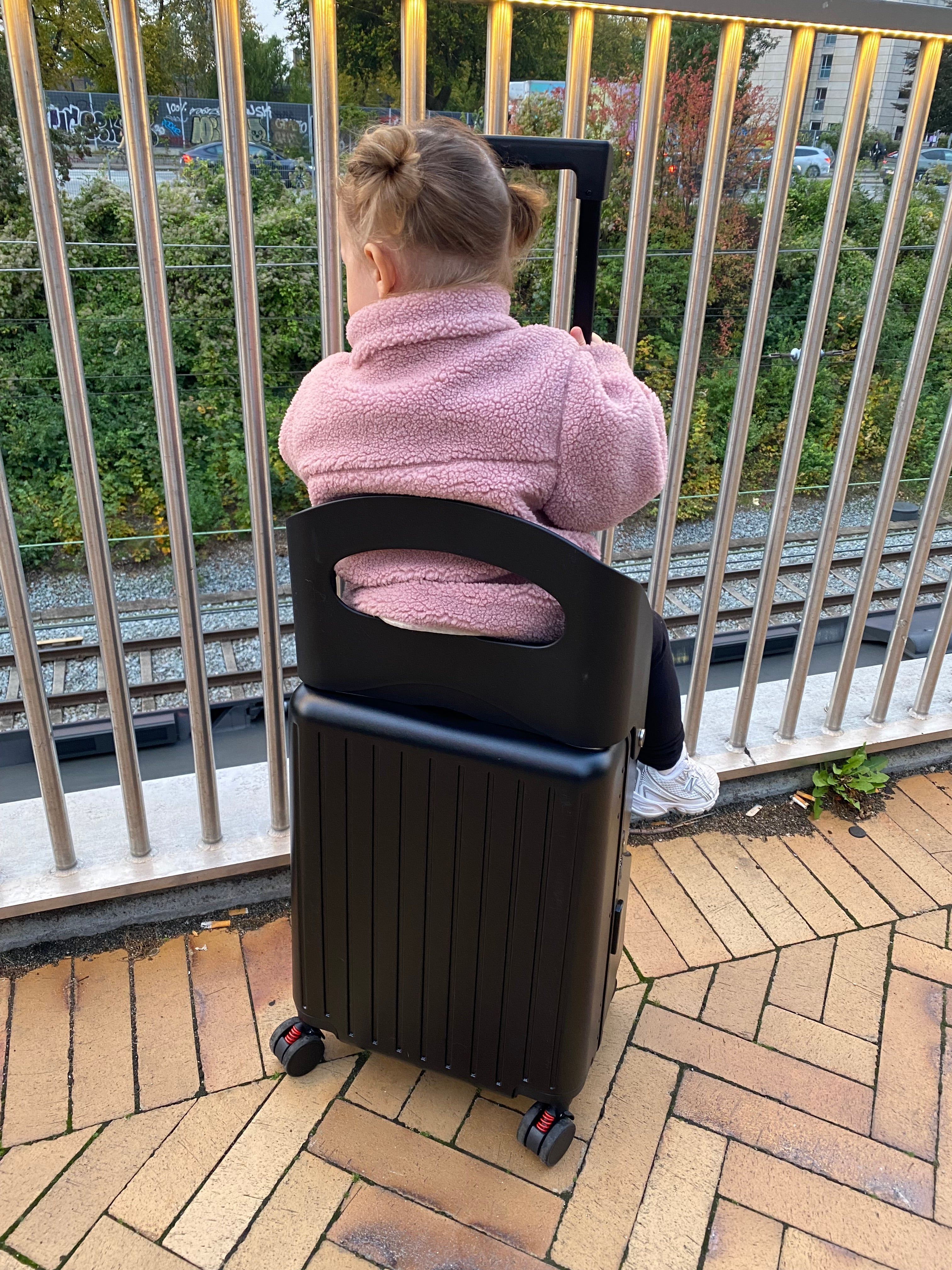 slider image slider_item_wAycwV