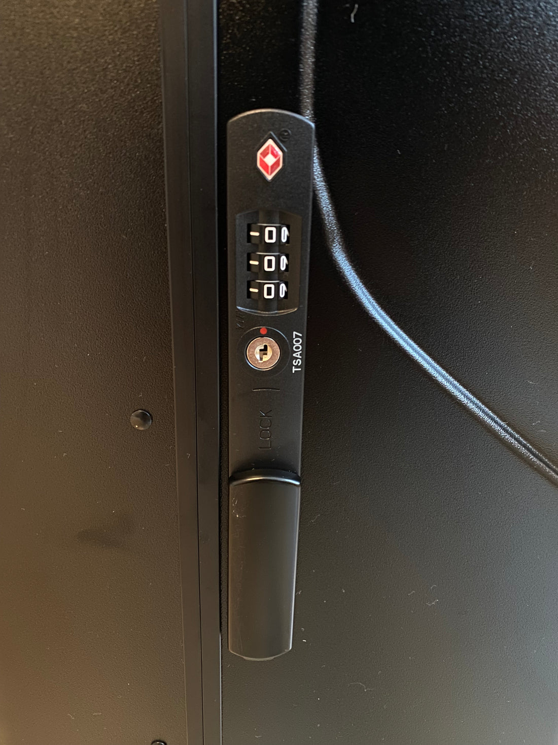 20 Inch Carry On Black